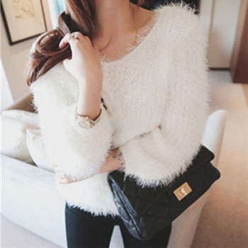 Мек и нежен дамски пуловер в бял и сив цвят
