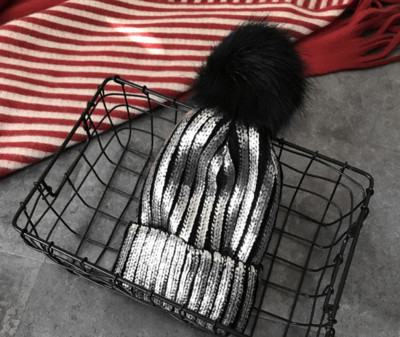 Χειμερινό καπέλο γυναικών με μαλακό επάνω επάνω