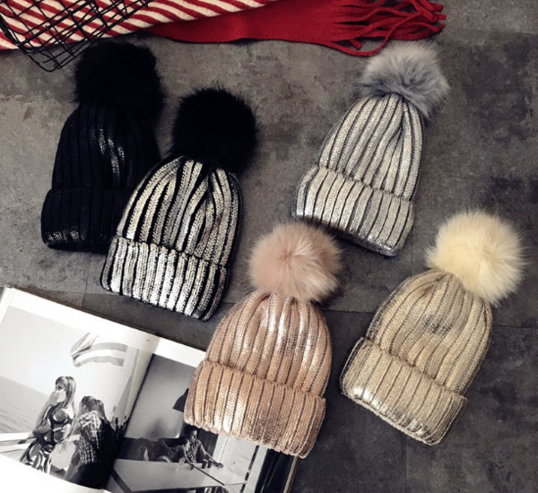 Χειμερινό καπέλο γυναικών με μαλακό επάνω επάνω