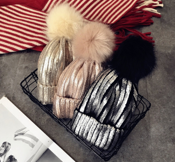 Χειμερινό καπέλο γυναικών με μαλακό επάνω επάνω