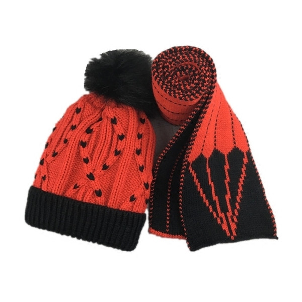 Χοντρό χειροποίητο σύνολο από δύο κομμάτια - καπέλο με ρουζ και κασκόλ σε πέντε χρώματα