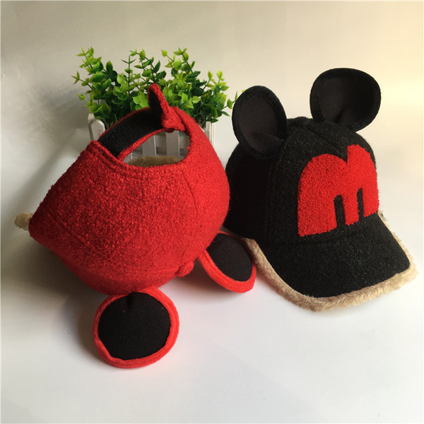 Αθλητικό παιδικό καπέλο με κουκούλα και αυτιά σε τέσσερα χρώματα