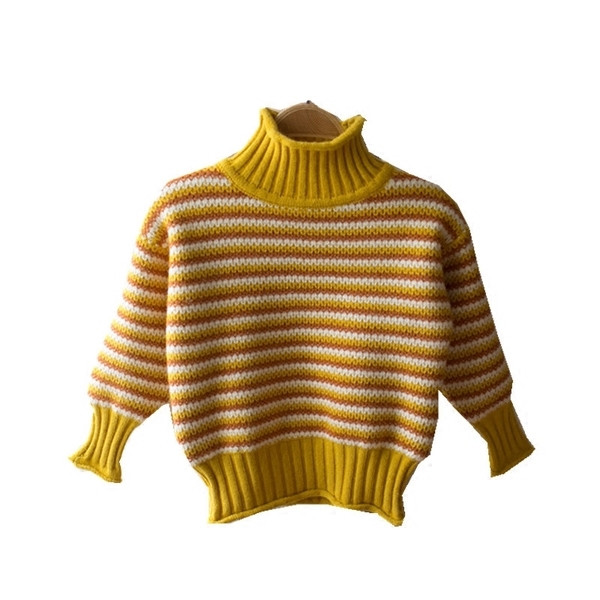 Топъл зимен пуловер за момичета на райе с поло яка