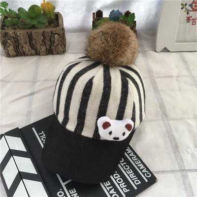 Παιδικό καπέλο unisex με καπέλο και λωρίδα με 3D διακόσμηση σε τρία χρώματα