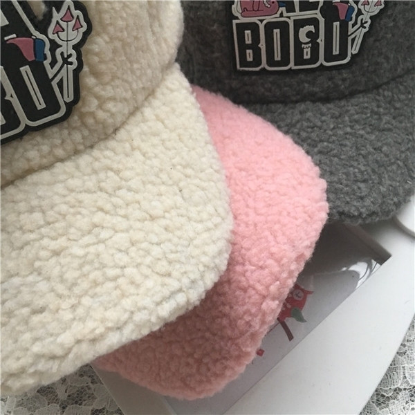 Μάλλινο καπέλο unisex με κουκούλα, επιγραφή και αυτιά σε τέσσερα χρώματα