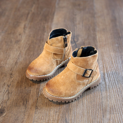 Παιδικά χειμωνιάτικα μπότες για κορίτσια σε τρία χρώματα με ιμάντα και ανθεκτική σόλα