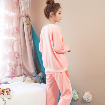 Топла дамска пижама в свободен стил с апликация в розов цвят