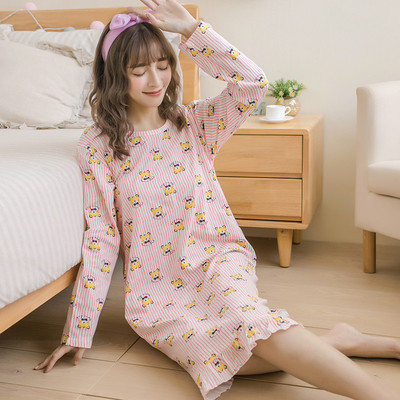 Μακρύ γυνιακέιο νυχτικόσε πολλές αποχρώσεις