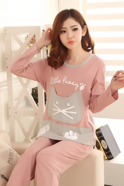 Κυρίες πιτζάμες σε πολλά διαφορετικά χρώματα - δύο κομμάτια