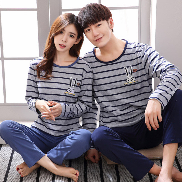 Φθινόπωρο-χειμώνας χειμωνιάτικη πιτζάμες για τον ίδιο και την ίδια σε διάφορα μοντέλα