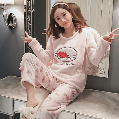 Стилна дамска плюшена пижама в много модели и цветове