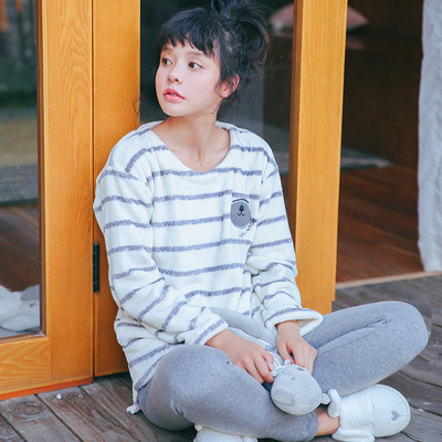 Дамска дебела пижама от две части в много модели и цветове