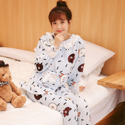 Δύο κομμάτια πιτζάμες κατάλληλες για το φθινόπωρο και το χειμώνα