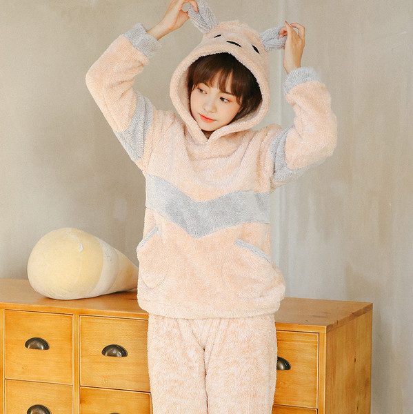 Πιτζάμες από δύο κομμάτια γυναικών - φούτερ και παντελόνια με κουκούλα