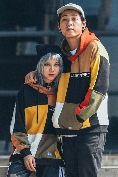 Αθλητικό χειμερινό μπλουζάκι - Unisex με κουκούλα κατάλληλο για καθημερινή ζωή