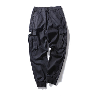 Стилен спортно-елегантен мъжки панталон в камуфлажен и черен цвят