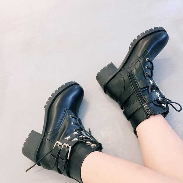 Περιστασιακές μπότες κυρίες με σκληρή αντιολισθητική σόλα