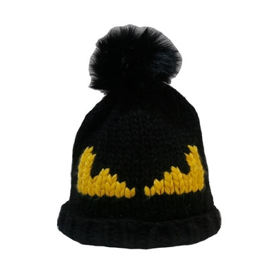 Дамска зимна плетена шапка с анимационен десен и мек пух