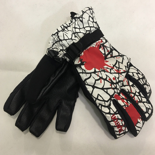 Мъжки много топли ски ръкавици най-различни модели и цветове