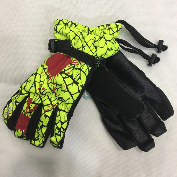 Мъжки много топли ски ръкавици най-различни модели и цветове