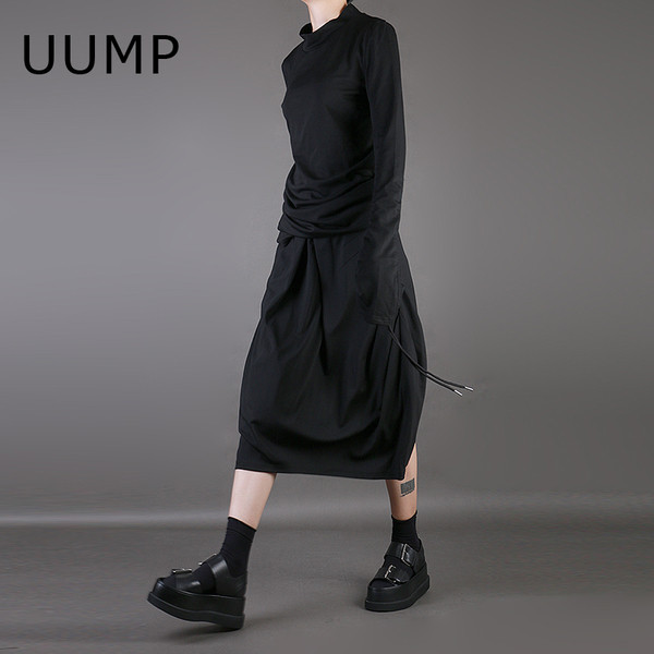 Κυρίες ασύμμετρη φούστα με ενδιαφέρον σχέδιο και υψηλή μέση