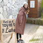 Зимна дълга дамска грейка - актуален модел с големи джобове и качулка