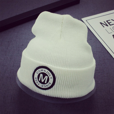 Παιδικό καπέλο χειμώνα σε πολλά διαφορετικά μοντέλα με ενδιαφέρουσα κίνηση