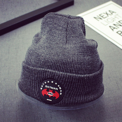 Παιδικό καπέλο χειμώνα σε πολλά διαφορετικά μοντέλα με ενδιαφέρουσα κίνηση