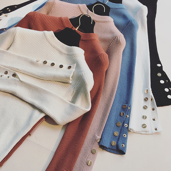 Γυναικείες μπλούζες με μακριά μανίκια και κολάρο σε σχήμα O + λαμπερά μεταλλικά πριτσίνια στο μανίκι