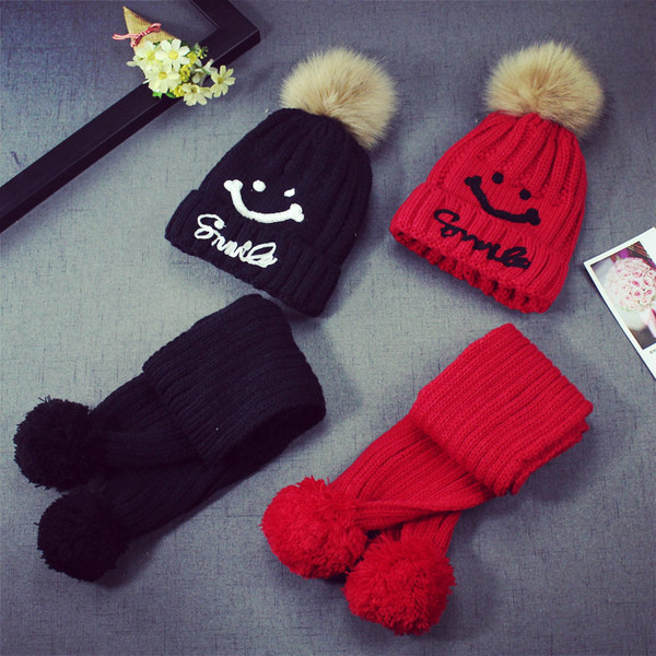 Детски комплект от две части включващ шапка и меко шалче, 5 цвята