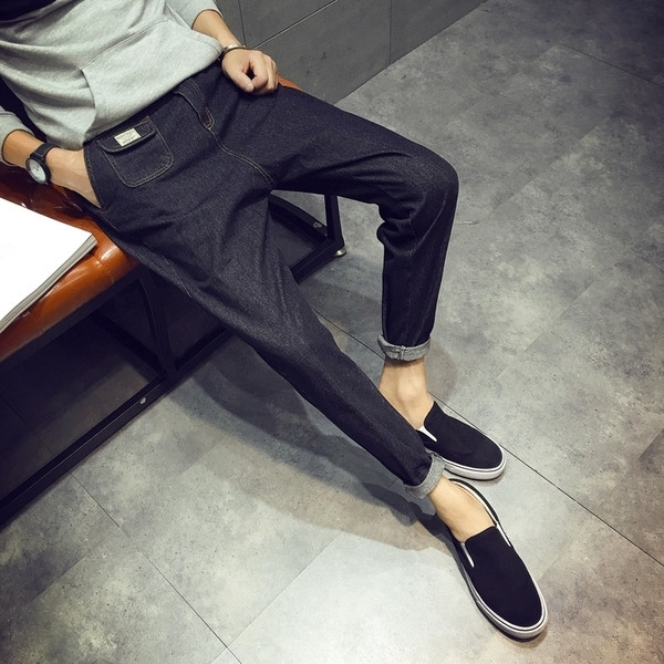 Κομψά τζιν φθινοπωρινά-χειμωνιάτικα τζιν σε τρία χρώματα κατάλληλα για καθημερινή ζωή