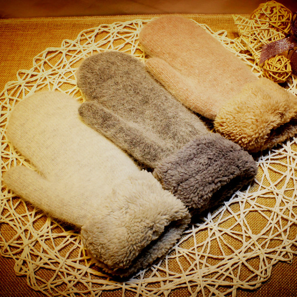 Γάντια γυναικών σε πολλά χρώματα