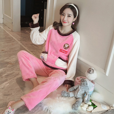 Πιτζάμες βελούδινες κυρίες σε διάφορα μοντέλα κατάλληλα για χειμώνα