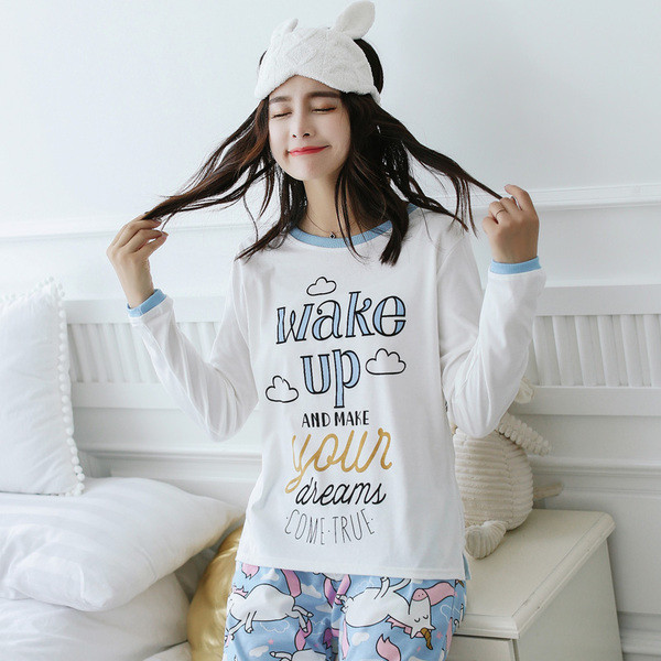 Дамска пижама от две части с принт  