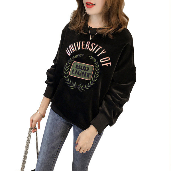 Κυρίες φθινοπωρινή-χειμωνιάτικη μπλούζα βελούδου με επιγραφή, σε ευρύ μοτίβο