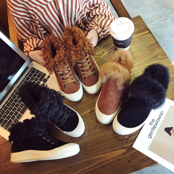 Καθημερινές μπότες χειμωνιάτικες κυρίες με κάτω σε δύο σχέδια - με ή χωρίς συνδέσμους