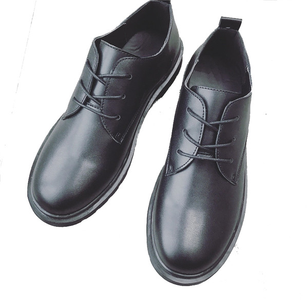 Ανδρικά παπούτσια με ανθεκτική σόλα σε τρία χρώματα