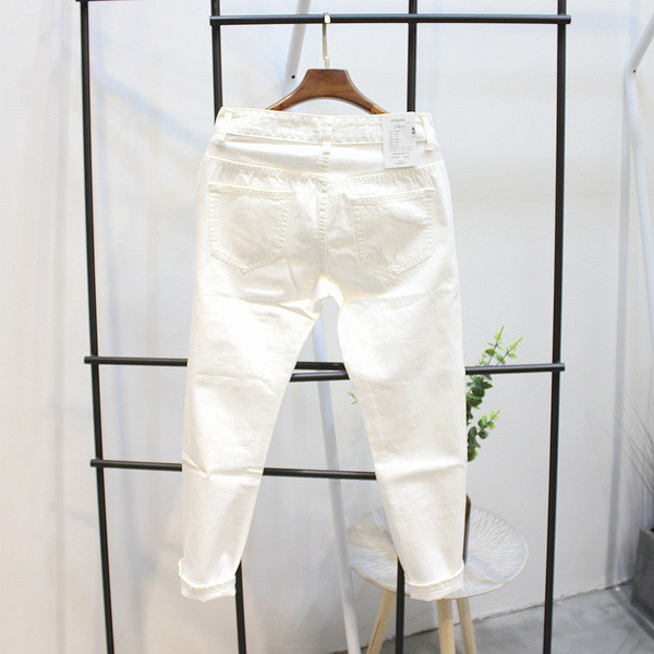 Κομψά τζιν 9/10 μήκους με μαύρα και μαύρα μαχαίρια