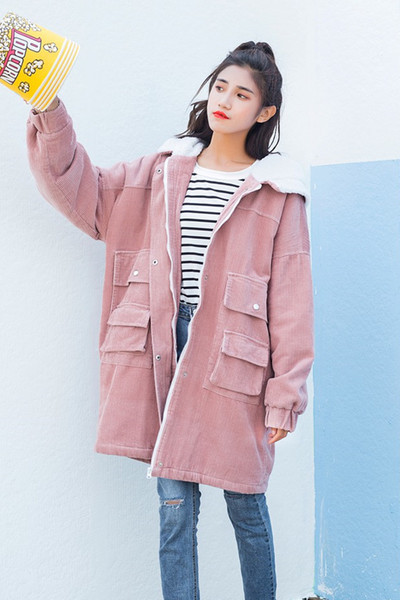 Спортно дълго дамско палто с качулка и джобове