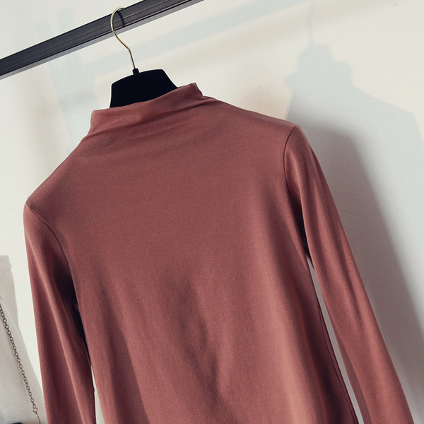 Καθημερινή λεπτή γυναικεία μπλούζα με κούμπωμα πόλο σε διάφορα χρώματα