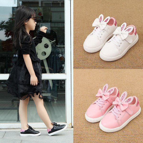 Παιδικά πάνινα παπούτσια για κορίτσια σε τρία χρώματα με επίπεδη σόλα και διακόσμηση