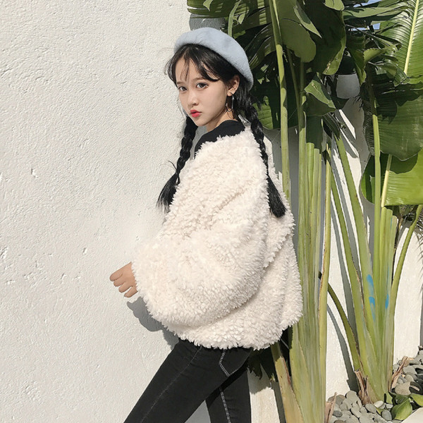 Αθλητικό κομψό κυλινδρικό σακάκι σε στυλ, σε δύο χρώματα