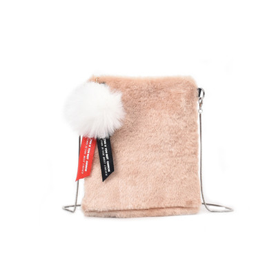 Дамска нова интересна чанта от еко кожа и приятна плюшена повърхност