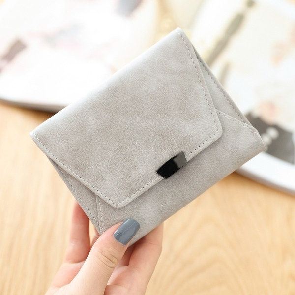 Μίνι γυναικείο πορτοφόλι  σε τρία χρώματα