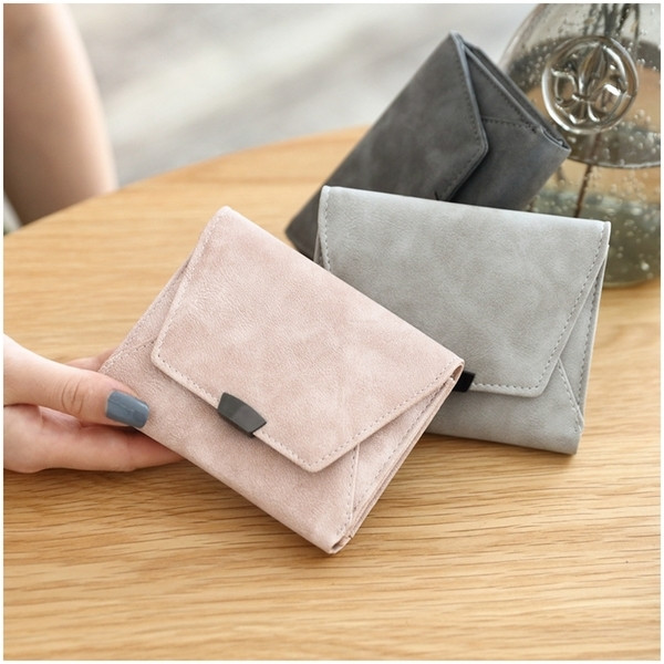 Μίνι γυναικείο πορτοφόλι  σε τρία χρώματα
