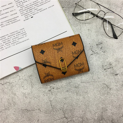 Дамски мини портфейл в два цвята с апликация