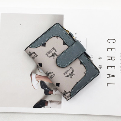 Дамски цветен портфейл в различни цветове