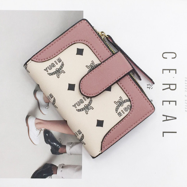 Дамски цветен портфейл в различни цветове