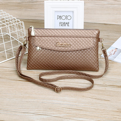 Дамски стилен портфейл с дръжки в много цветове