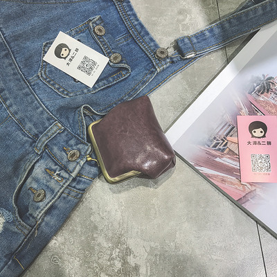 Κομψό ρετρό γυναικείο πορτοφόλι σε πολλά χρώματα